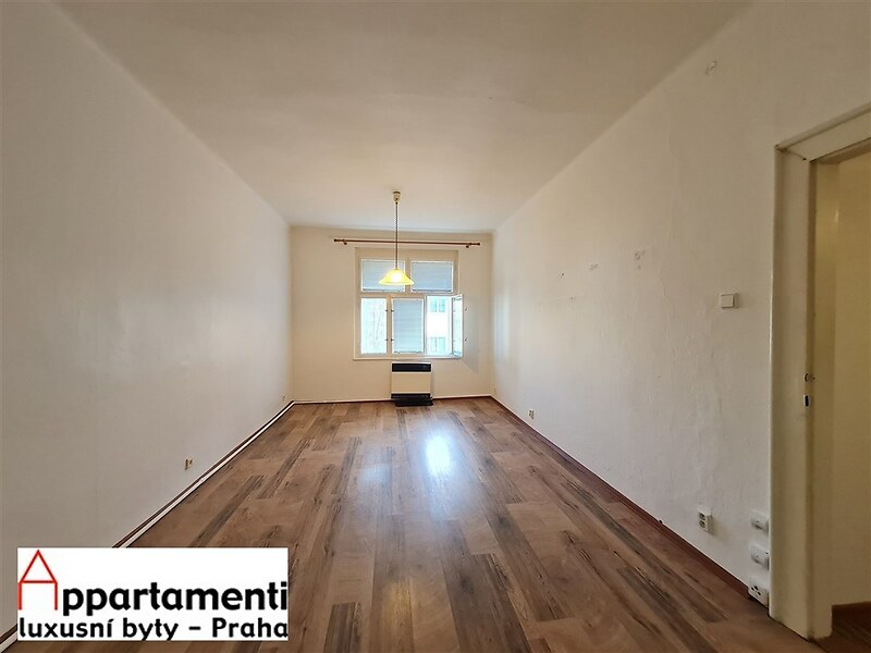 Pronájem nezařízeného 2+1,52m2 na Vinohradech, ul. Jagellonská