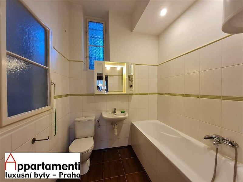 Pronájem nezařízeného 2+1,52m2 na Vinohradech, ul. Jagellonská