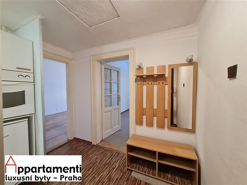 Pronájem nezařízeného 2+1,52m2 na Vinohradech, ul. Jagellonská