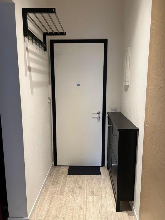 pronájem nově kompletně zařízeného bytu 2+kk 41m2 na Praze 4