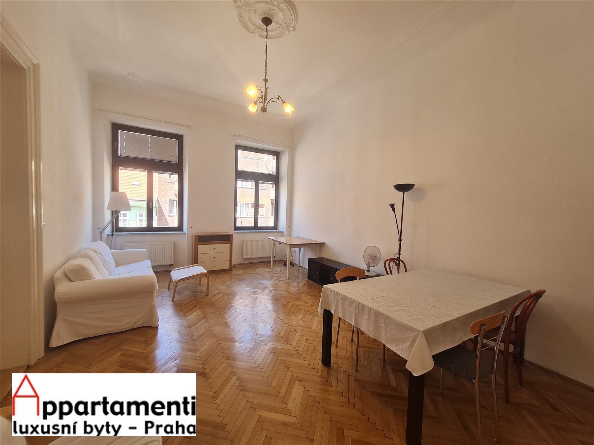 Pronájem zařízeného bytu 2+1, 63m2 Štěpánská, Praha 1