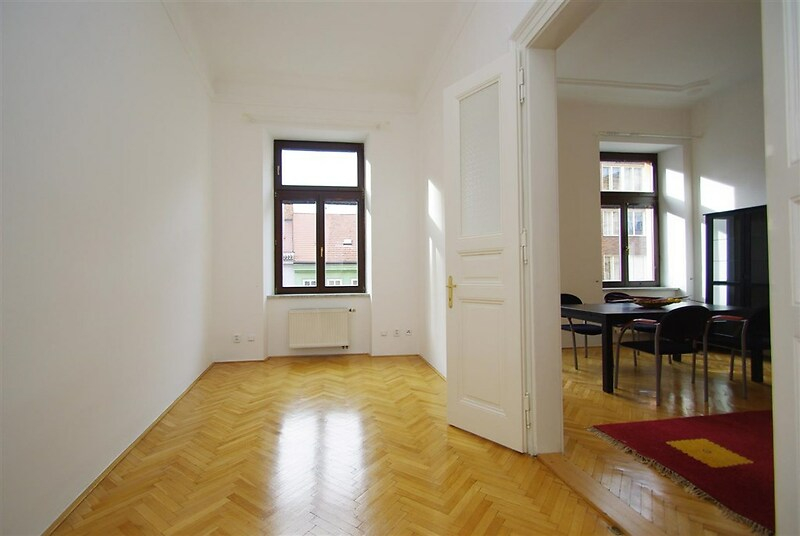 Pronájem částečně zařízeného bytu 2+1, 63m2 Štěpánská, Praha 1